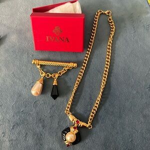 Ivana necklace and brooch set